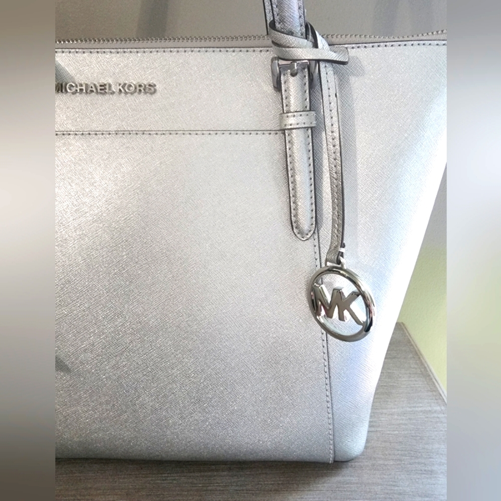 Michael Kors Ciara Large Leather Tote Bag Purse NWT - Picture 3 of 10
